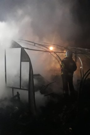 Pożar hal sprzedażowych w Czaczu-8802