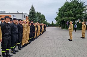 Strażacy wyjechali na tereny zagrożone powodziami-10954