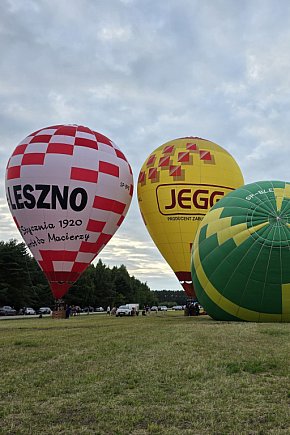 Start balonów znad zalewu w Rydzynie-10987