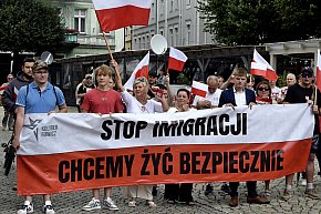 Pikieta Stop Imigracji na Rynku w Lesznie-10990