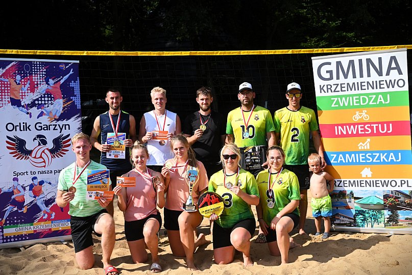 Słoneczny turniej siatkówki w Górznie