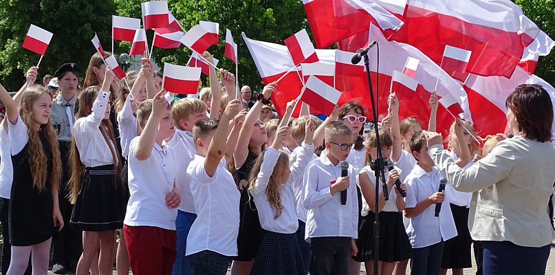 Obchody Święta Konstytucji 3 Maja w Lesznie (zdjęcia) - 65775