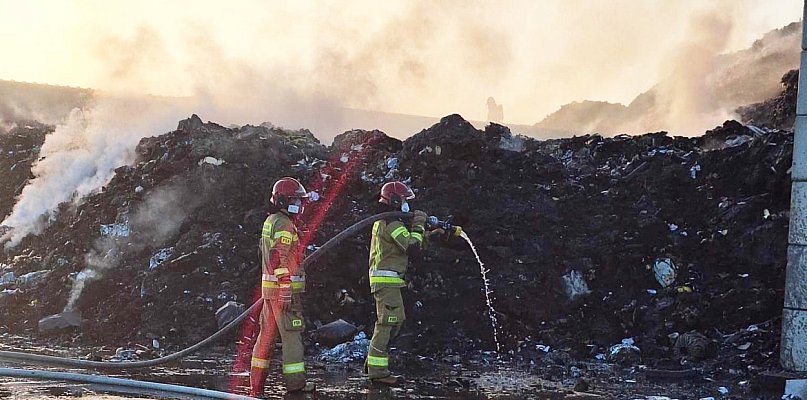 Kolejny duży pożar na składowisku odpadów w Rawiczu! (za chwilę zdjęcia) - 65903
