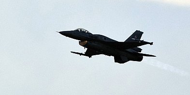 F-16 nad Lesznem. Myśliwce wykonały kilka lotów-69147