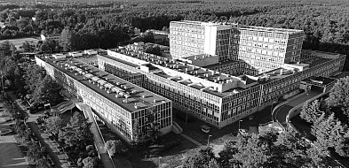Szpital w Lesznie żegna zamordowanego lekarza -74875