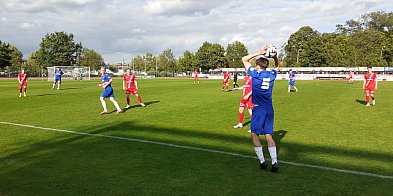 Podział punktów w piłkarskich derbach regionu leszczyńskiego-74942