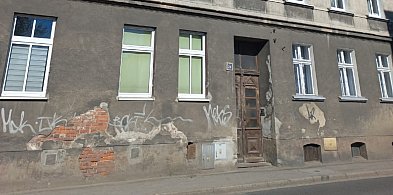 Miasto wynajmie ci mieszkanie, ale sam musisz je wyremontować (zdjęcia)-75017