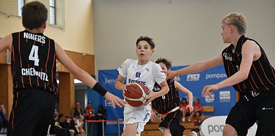 Młodzi koszykarze z czterech krajów grali w Rydzynie (zdjęcia)-75151
