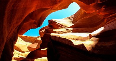 Antelope Canyon w USA - Podziemna Galeria Światła i Piasku-75330