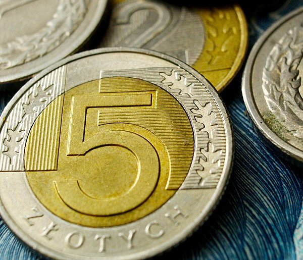 Do obiegu trafia nowa moneta. Wyróżnia się tym szczegółem-75405