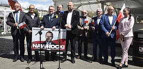 "Zwycięstwo Trzaskowskiego domknie system"