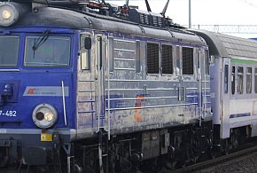 Tragedia na torach. Kobieta potrącona przez pociąg nie żyje-75865