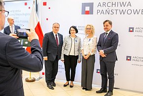 Prezydent RP docenił pracownicę Archiwum Państwowego w Lesznie -75908