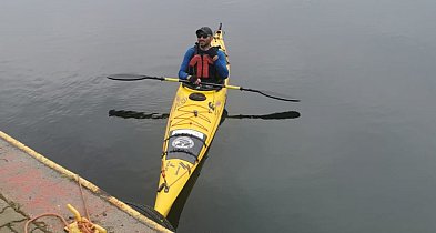 Dla chorego Jasia przepłynął kajakiem prawie 1200 km (zdjęcia)-75997