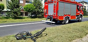Nastoletni rowerzysta potrącony przez auto (zdjęcia)