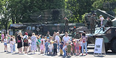 Dzień otwartych koszar w Lesznie. Wojsko pokazało się mieszkańcom (zdjęcia)-76018