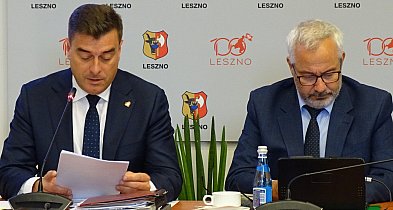 Radni Leszna zdecydowali o wotum zaufania i absolutorium dla prezydenta-76346