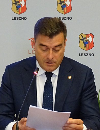 Radni Leszna zdecydowali o wotum zaufania i absolutorium dla prezydenta-76346