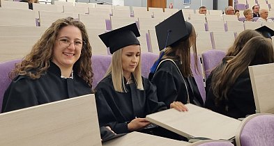 Kolejni absolwenci żegnają się z Akademią Nauk Stosowanych w Lesznie (zdjęcia) -76409