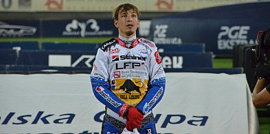 Potężny karambol w Rybniku. Ucierpiał Piotr Pawlicki!-76428