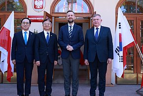 Nowa umowa na czołgi K2 coraz bliżej. "Wzmocnić polski przemysł zbrojeniowy"-76602