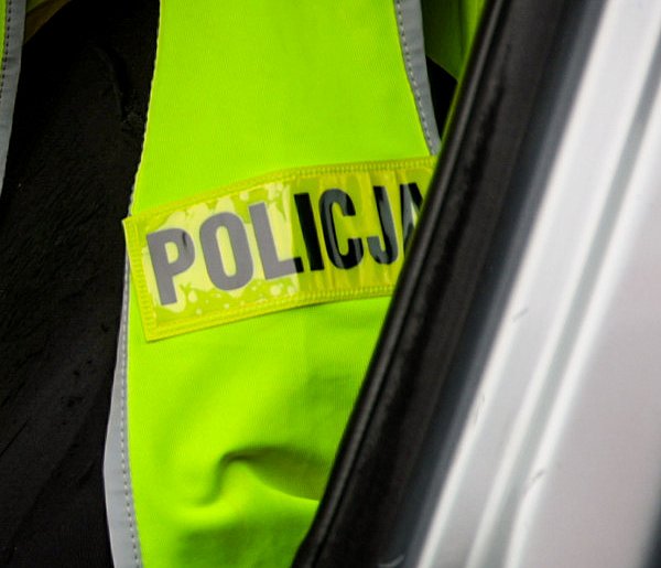 Linie produkcyjne, magazyny, ciężarówki. Policja rozbiła cały przemysł-76692