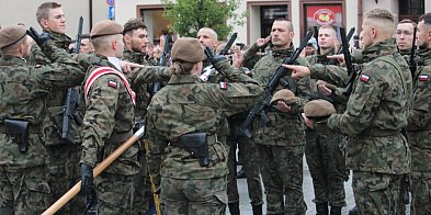 Po przysiędze rozjechali się do domów (zdjęcia)-76790