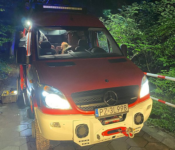 Policjanci i strażacy szukali topielca w jeziorze w Osiecznej (zdjęcia)-76940