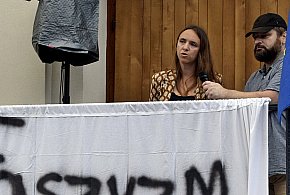 Kontrpikieta na Rynku w Lesznie. Zarzucił Konfederacji faszyzm (zdjęcia)-76974