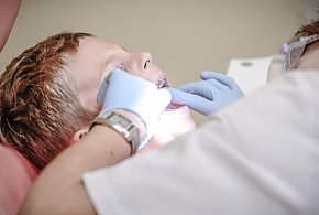 NFZ zapłaci za dentystę. Polacy rezygnują, choć mają to za darmo-77044