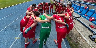 Derbowy mecz w Lesznie na początek piłkarskich rozgrywek w IV lidze-77301