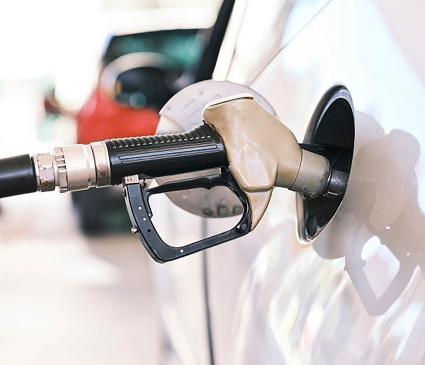 Ceny paliw nadal stabilne. Ale eksperci mówią o możliwych podwyżkach-77318