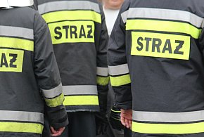 Starszy mężczyzna zgubił się w lesie. Trafił do szpitala-77518
