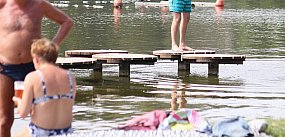 Trzy promile ojca na plaży. Były z nim małe dzieci