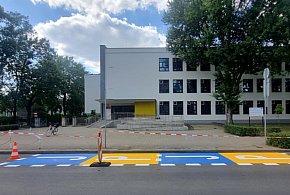 Strefy Pocałuj i Jedź - bezpieczniej przed szkołami w Lesznie (zdjęcia, film) -77912