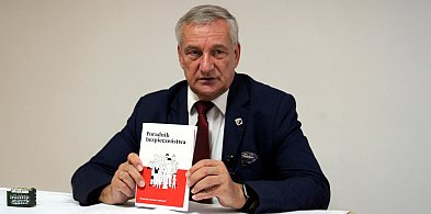 Do każdego domu już wkrótce trafi Poradnik Bezpieczeństwa -78030