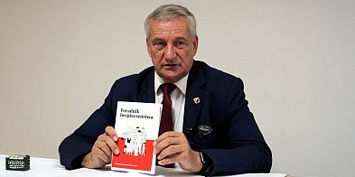Do każdego domu trafi Poradnik Bezpieczeństwa -78030