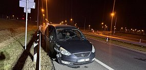 Wjechał w barierę i był reanimowany (zdjęcia)