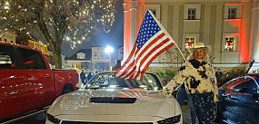 Amerykańskie auta na Rynku w Lesznie (zdjęcia, film)