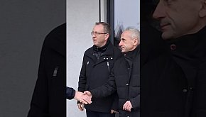 Nowy nieoznakowany samochód w KMP Leszno