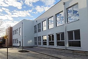 Rozbudowa szkoły w Wilkowicach na finiszu-11607