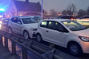 Zderzenie czterech aut na wiadukcie-11611