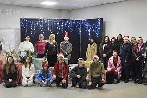 Serce z Opłatkiem wyjechało z II LO-11664