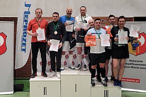 Rywalizowali w VI Mistrzostwach Leszna w Badmintonie-11861