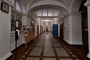 Klienci urzędu mogą częstować się książkami z bookrossingu (zdjęcia)-78371