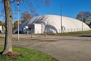 Miało być inaczej, a jest tylko lodowisko. Dlaczego? MOSiR odpowiada-79889