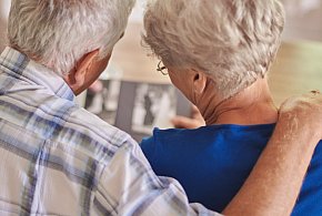 Seniorzy mają powód do radości. Projekt „Godna emerytura” trafił do Sejmu-79960