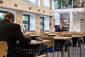 Zmiany w przepisach o wynagrodzeniach. Zapłacą za gotowość do pracy-80005