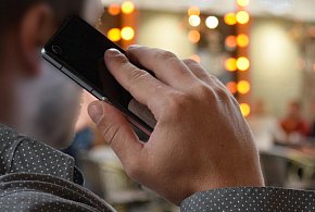 Policja w Lesznie przestrzega: możecie dostać taki telefon!-80093