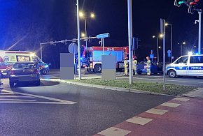 Zderzenie 2 samochodów. Są utrudnienia w ruchu (zdjęcia)-80315